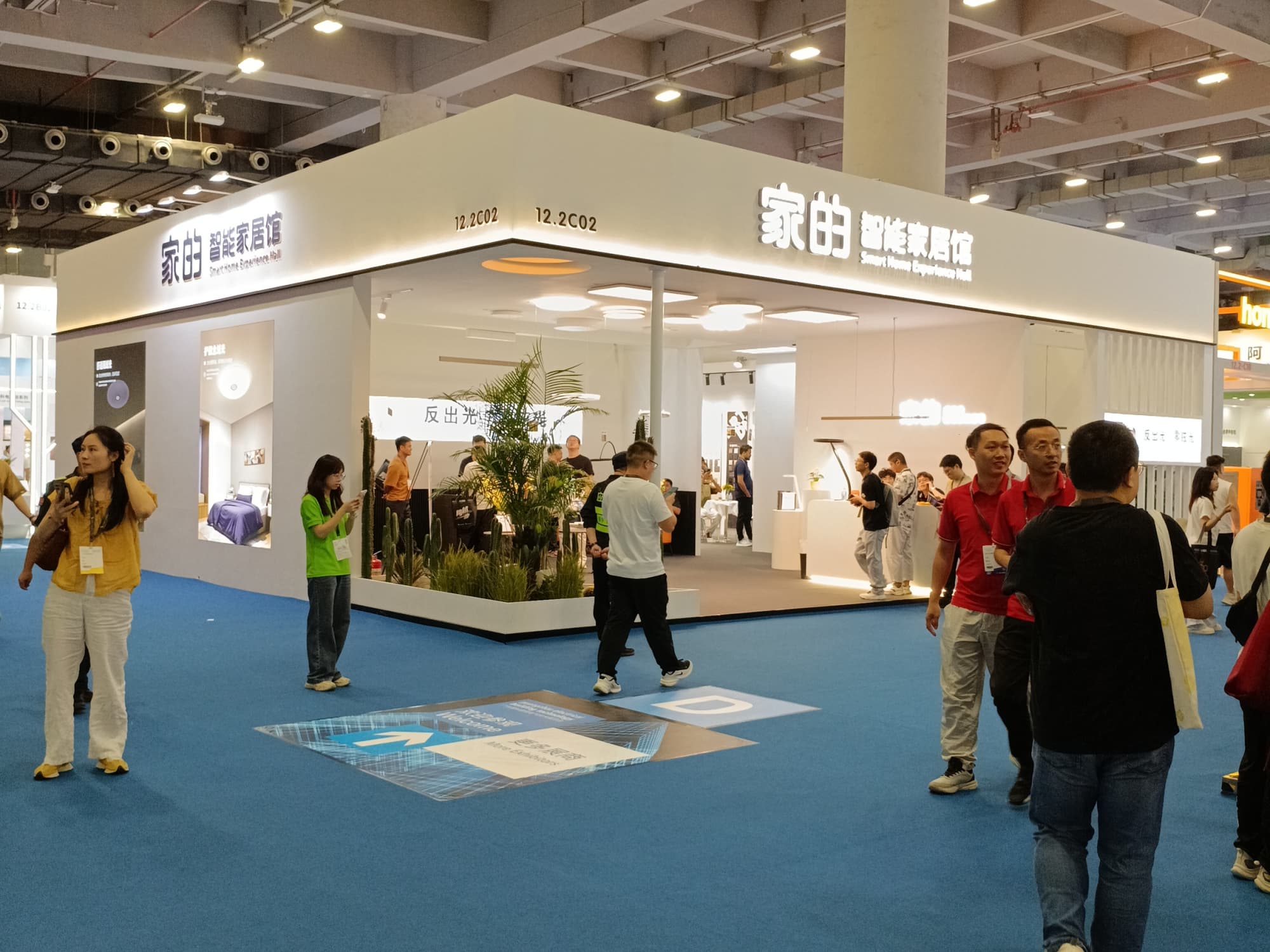 廣州照明展展臺(tái)設(shè)計(jì)：品牌視覺統(tǒng)一，強(qiáng)化現(xiàn)場記憶與傳播