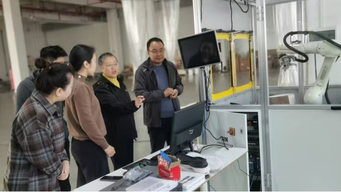 資訊|百華鞋業赴羅霸自動化系統(廣東)有限公司考察并正式簽訂合同