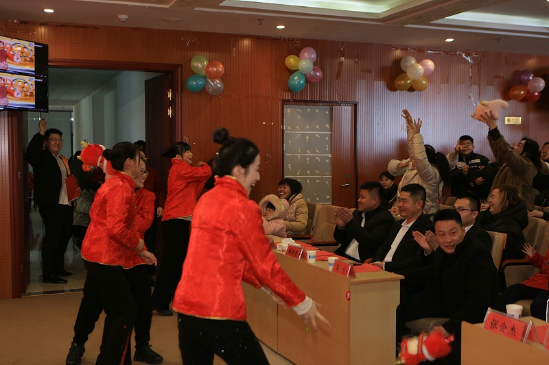 百華鞋業202 3年度總結表彰大會暨年會盛典圓滿落幕